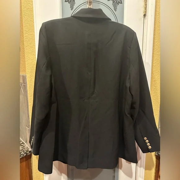 City Chic Black Blazer with Gold Button plus size L/20 - Picture 4 of 7